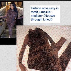 FASHION NOVA SEXY IN SNAKE JUMPSUIT